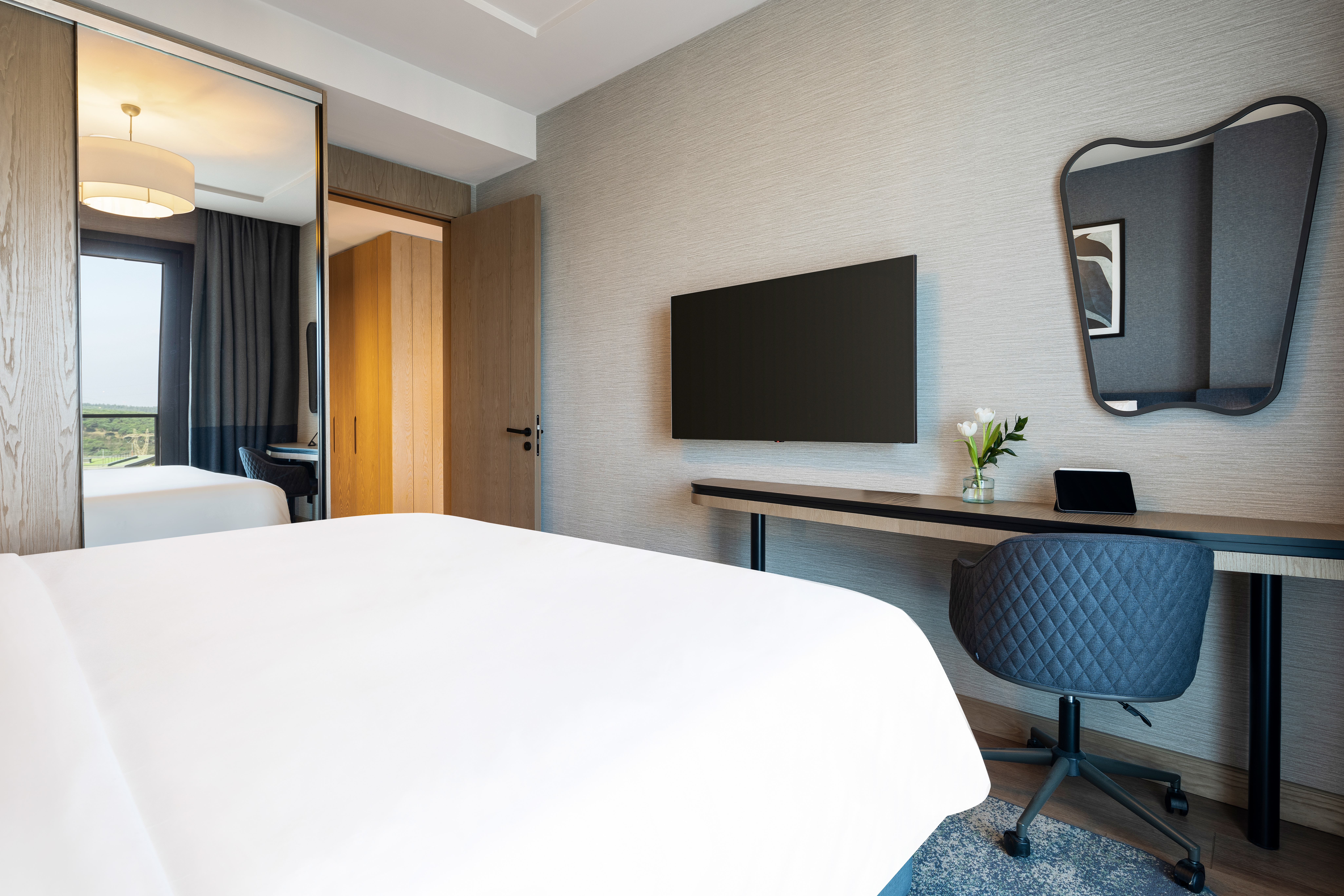 Hotel Thumbnail
