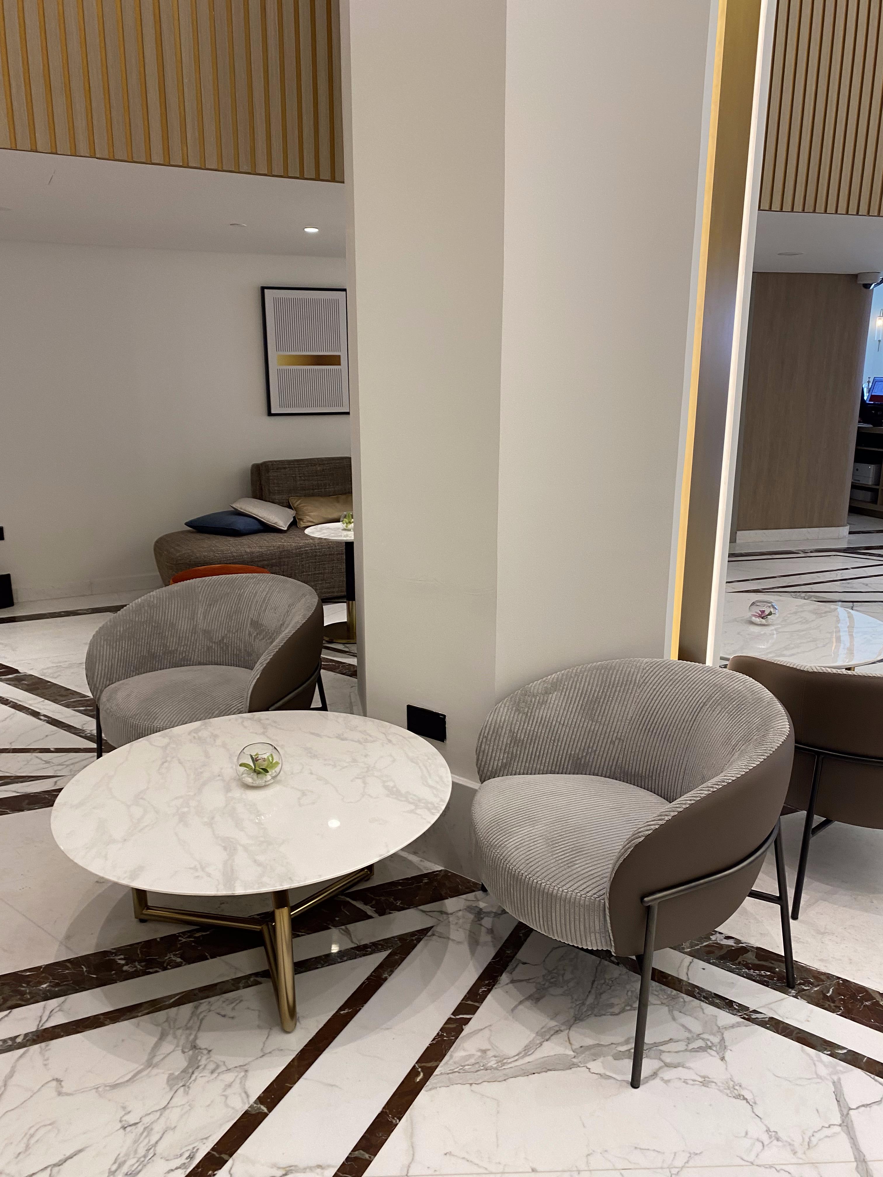 Hotel Thumbnail