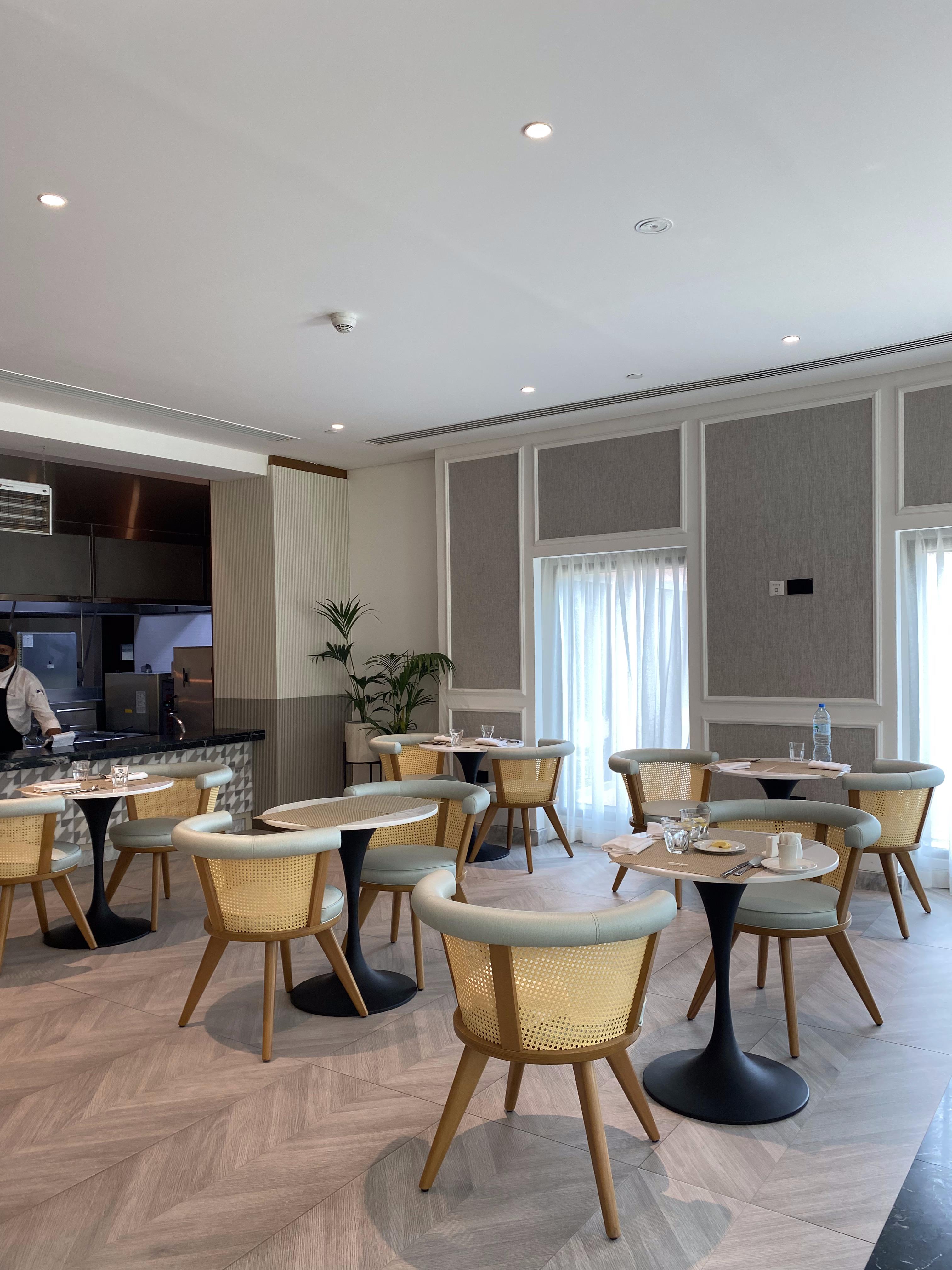 Hotel Thumbnail